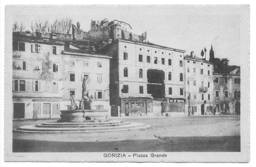 5   Piazza Grande (ora Piazza della Vittoria).jpg