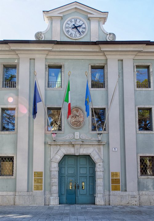 A06b Palazzo ALvarez.jpg